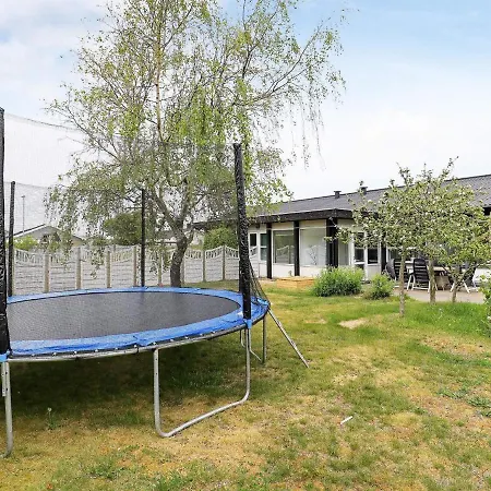 Апартаменты Two-bedroom In Ebeltoft 18 *
