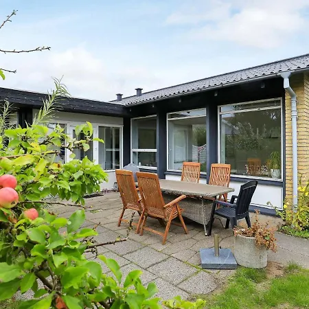 Two-bedroom In Ebeltoft 18 Апартаменты Скаген